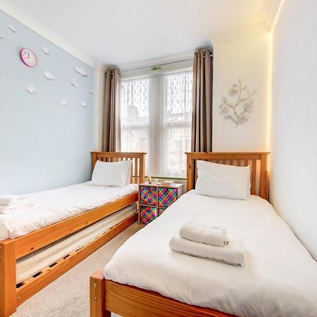 Guestready - Tranquility Near Shepherd'S Bush Londra Esterno foto