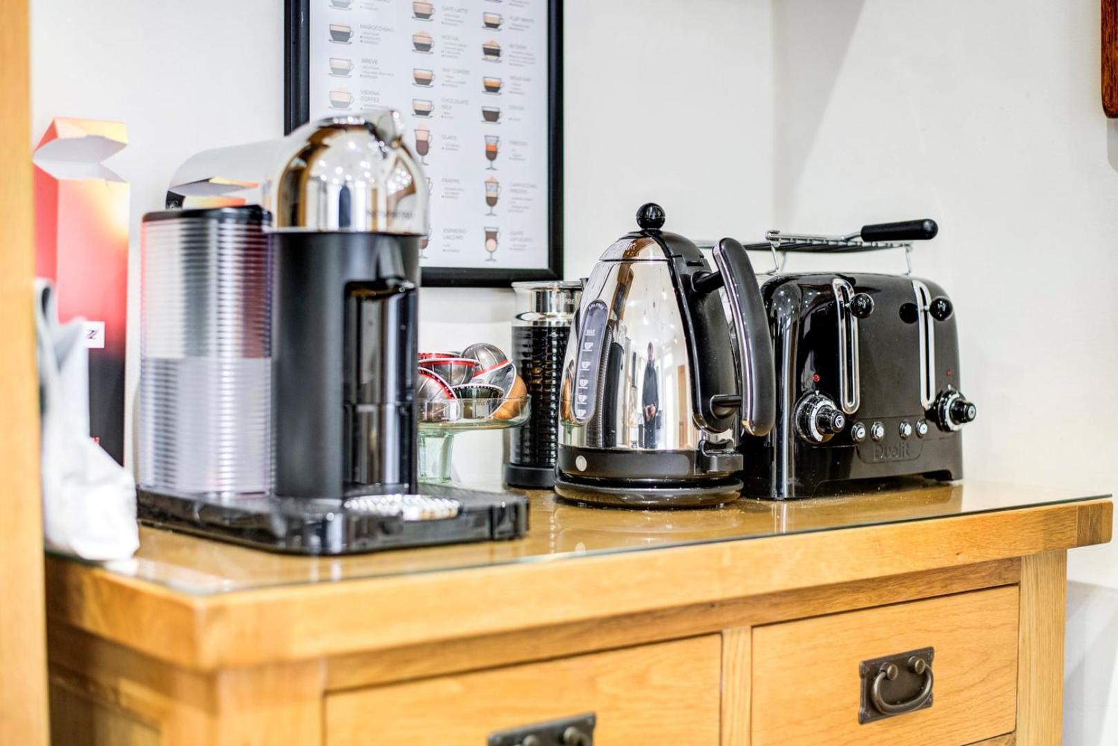Guestready - Tranquility Near Shepherd'S Bush Londra Esterno foto