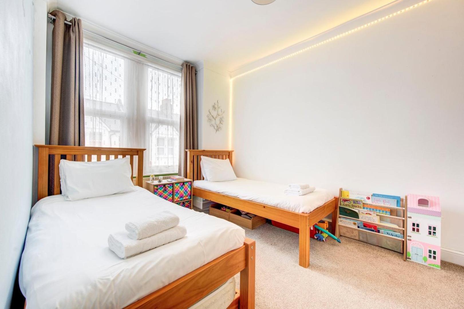 Guestready - Tranquility Near Shepherd'S Bush Londra Esterno foto